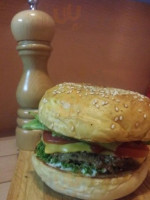 Monta Burger food