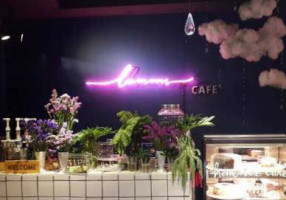 The Lamoon Cafe inside