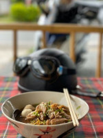 Street Hut food