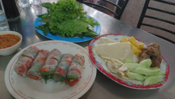 ร้านอาหารเวียดนาม ยายต๊าม food