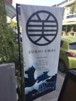Sushi Umai outside
