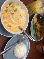 Khun Niyom Thaifood food