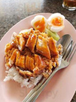 เป็ดย่างแสงจันทร์ food