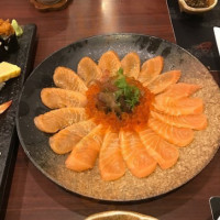 Honmono Sushi inside