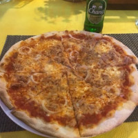 Toto Italian And Pizzeria food