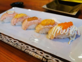 Sushi Mojo food