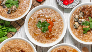 Yún Zhèng Dà Xiǎo Cháng Hé Zǐ Shǒu Gōng Miàn Xiàn food