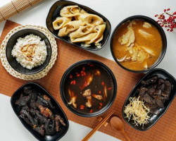 Tái G Diàn Yǎng Shēn Yào Shàn Féng Jiǎ Diàn food