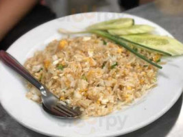 ร้านอาหาร ล้านเล่า food