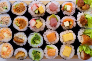 The Roll Sushi food