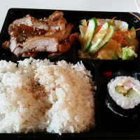 Mikazuki Sushi food