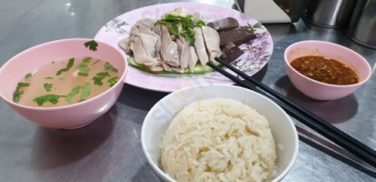 ร้านอาหารศรีเหลืองโภชนา food