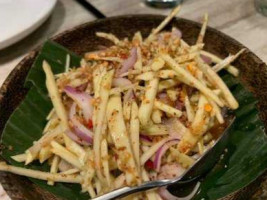 Silom Village (folclore Tailandés) food