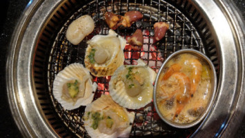 Táo Tài Láng Rì Shì Tàn Huǒ Shāo Ròu food