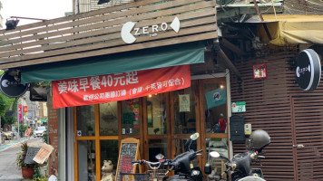 Zero Cafe outside