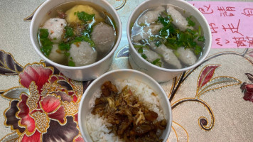 ā Yún Yún Tǒng Qiè Zǐ Miàn Diàn food