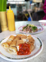 Qī Dǔ Chòu Guǒ Zǐ Tāng food