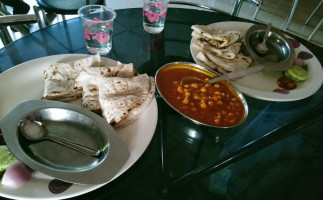 Rajdhani Dhaba food