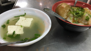 Zhèng Zōng Yuán Lín Ròu Yuán food