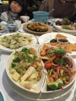 Jīng Tāng Shi Tài Shì Zhǔ Tí Cān Tīng Tái Běi Jīng Zhàn Diàn food