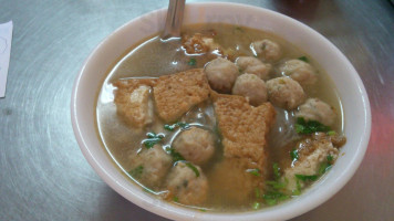 Chén Mào Gēng Yú Wán Mǐ Fěn food