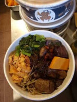 Dōng Xī Shū Shí Guǎn food