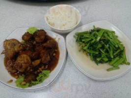 Yī Lóng Gé Wān Shào Zú Fēng Wèi Cān Tīng food