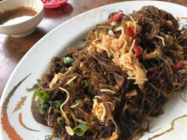 Qiū Xióng Xiān Yú Xiǎo Chī food