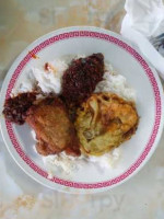 Ria Sari food