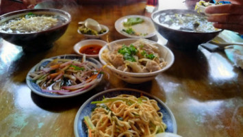Zhú Shān Sān Kuài Cuò Niú Ròu Miàn food
