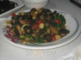 Dà Lǎo èr Mèn Shāo Jī food