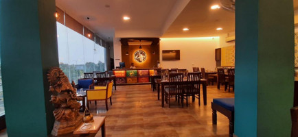 Kuber Café inside