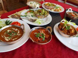Taj Curry Indian Cuisine food