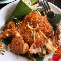 Thai on Earth food