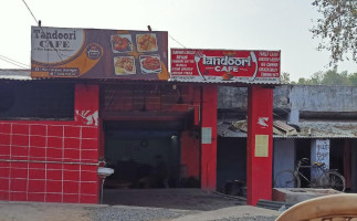 Tandoori Cafe outside
