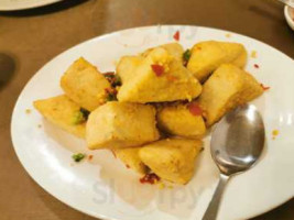 Chow's Pine Garden Chinese Restaurant food