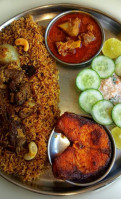 Maanikya ಹೋಟೆಲ್ ಮಾಣಿಕ್ಯ ಬೆಜ್ಜವಳ್ಳಿ food
