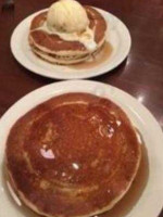 The Pancake Parlour food