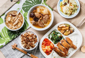 Sì Jì Yuán Huán Ròu Gēng food