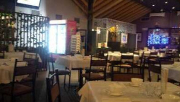 Lido Restaurant inside
