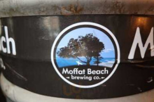 Moffat Beach Brewing Co. Beachside food