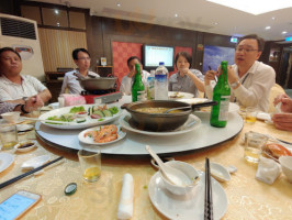 A Zhong Seafood food