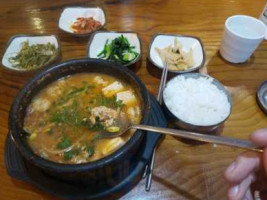 Myung-ga BBQ food