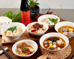 Sū Mā Mā Tāng Yuán Tōng Huà Diàn food