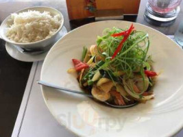 Tuk Tuk Thai Robina food