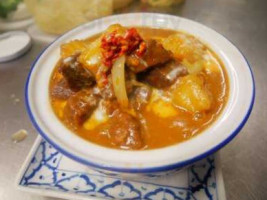 Aloi Thai Restaurant food