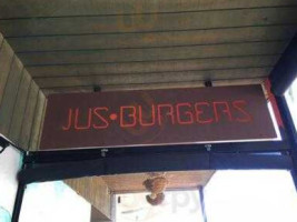 Jus Burgers food