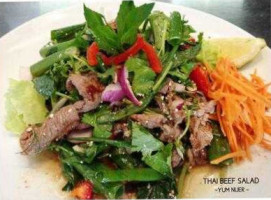Chong Co Thai Cuisine food
