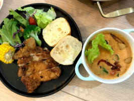Xiàng Zi Lǐ De Xiǎo Cān Guǎn food