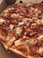 Red Hot Pizza food